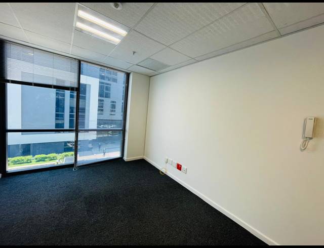 20M² SERVICED OFFICE TO LET IN VORNA VALLEY